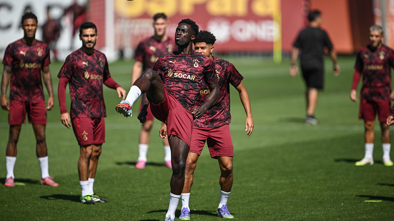 Okan Buruk’tan sürpriz karar! Bu sezon ilk kez yedek kaldı Okan Buruk’tan sürpriz karar! Bu sezon ilk kez yedek kaldı