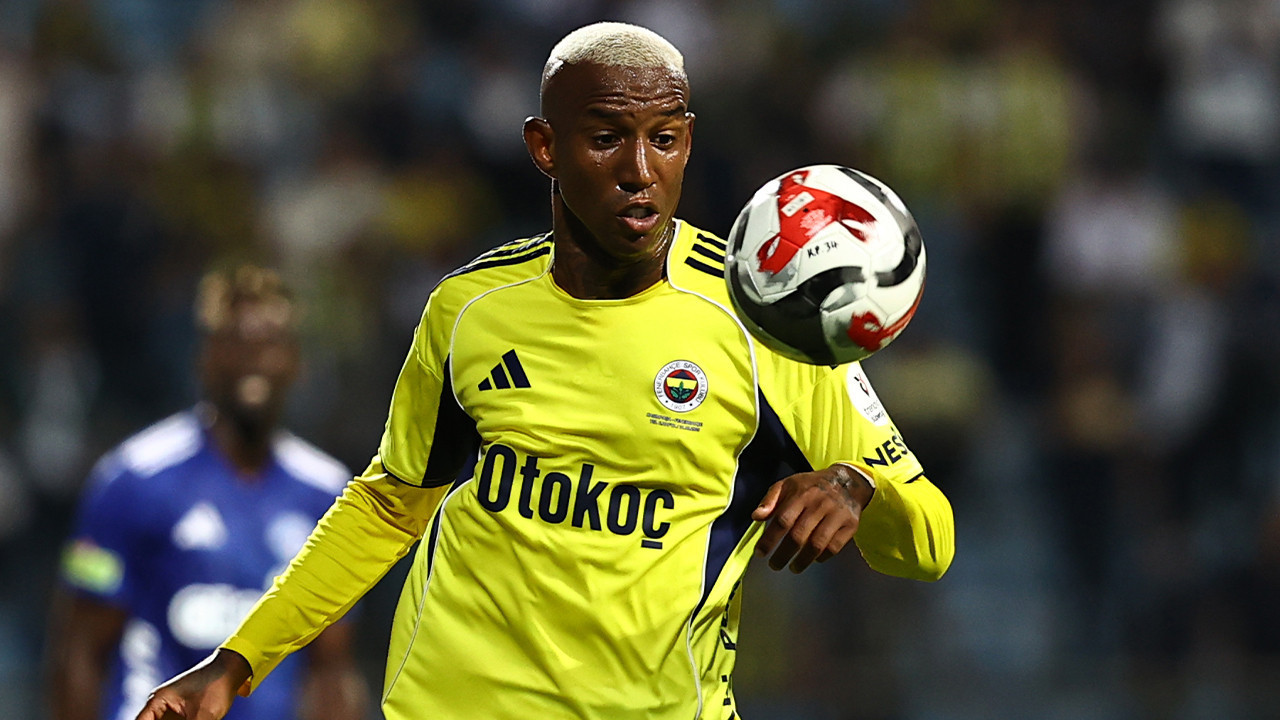 Sadettin Saran Domenico Tedesco’nun penaltı yasağıyla yetinmedi Anderson Talisca’nın biletini kesti! Sadettin Saran Domenico Tedesco’nun penaltı yasağıyla yetinmedi Anderson Talisca’nın biletini kesti!