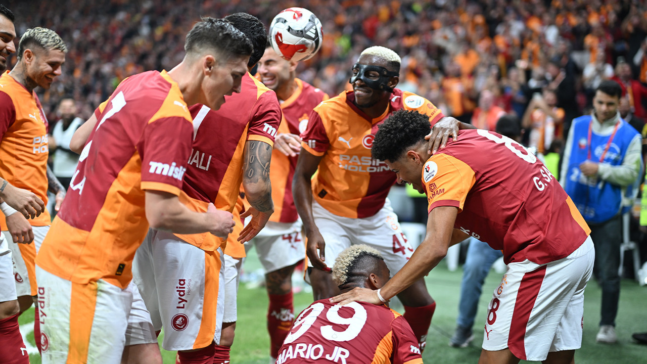 Galatasaray’ın üç yıldızı için 5 Avrupa devi sıraya girdi! Hepsi Amsterdam’a akredite oldu