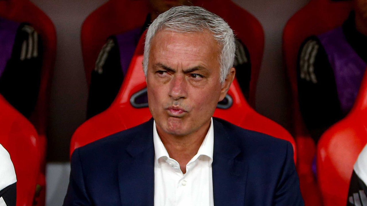 Mourinho gidince Fenerbahçe’nin Jankovic transferi iptal oldu Mourinho gidince Fenerbahçe’nin Jankovic transferi iptal oldu