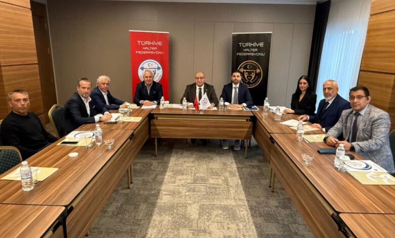Türkiye Halter Federasyonu Yönetim Kurulu Konya’da Toplandı