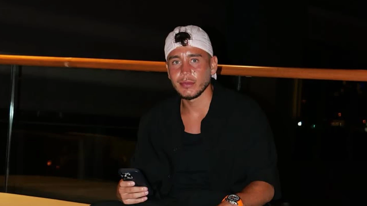 Emre Mor’dan dikkat çeken paylaşım: Geliyorum Emre Mor’dan dikkat çeken paylaşım: Geliyorum