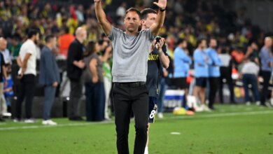 Fenerbahçe, Rizespor ve Galatasaray’ı yenerek liderliği