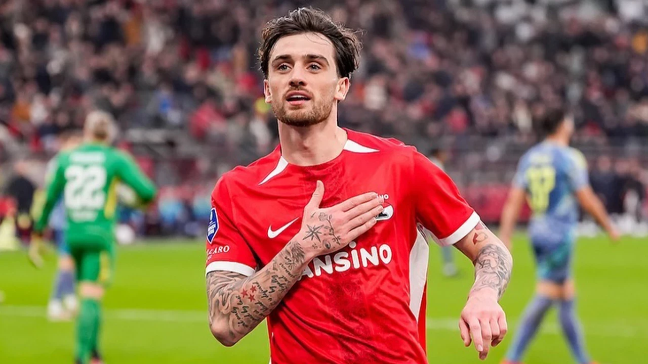 Fenerbahçe, AZ Alkmaar’ın Troy Parrott’ını İstiyor