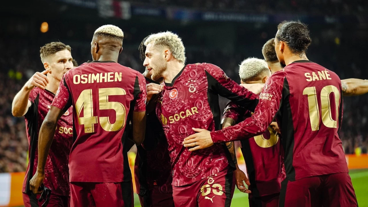 Galatasaray’da Sakatlıklar Takımı Olumsuz Etkiledi Galatasaray’da Sakatlıklar Takımı Olumsuz Etkiledi