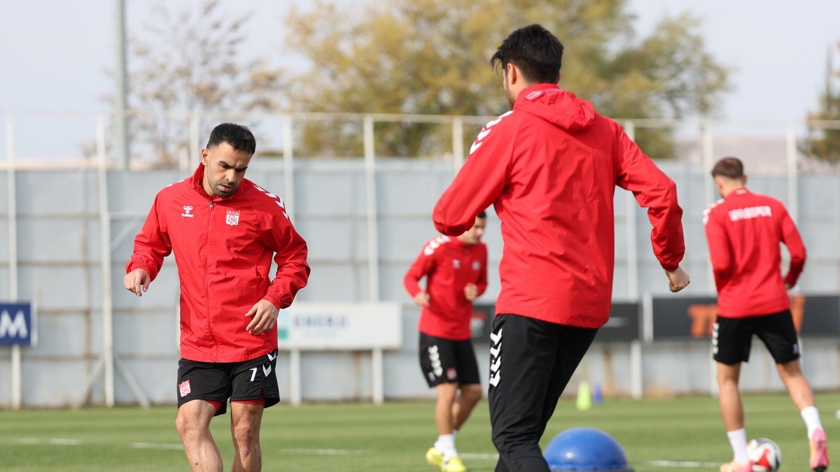 Sivasspor, Manisa FK Maçına Hazırlıklarını Sürdürüyor